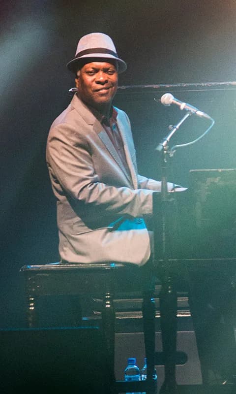 Sage Gateshead Still Images 480X800 Neil Chalmers 2